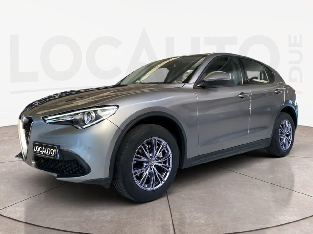 Alfa Romeo Stelvio usata a Torino (15)