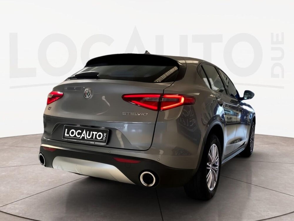 Alfa Romeo Stelvio usata a Torino (3)