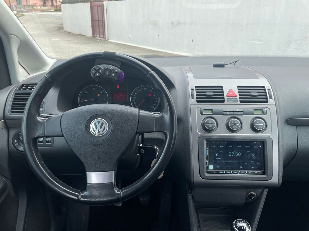 Volkswagen Touran usata a Messina (16)