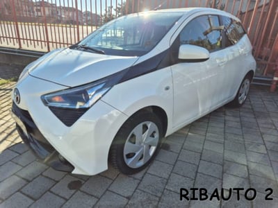 Toyota Aygo 1.0 VVT-i 69 CV 5 porte x-pure del 2019 usata a Savigliano