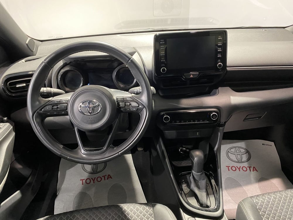 Toyota Yaris usata a Milano (9)