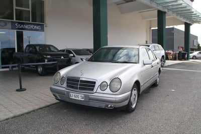 Mercedes-Benz Classe E 250 diesel cat Classic  del 1996 usata a Pordenone