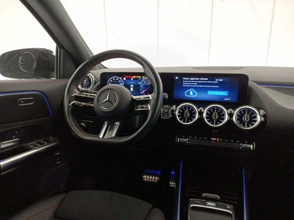 Mercedes-Benz GLA SUV usata a Lecce (9)