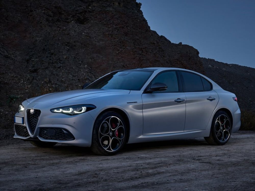 Alfa Romeo Giulia nuova a Bari (4)