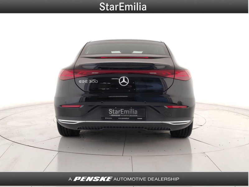 Mercedes-Benz EQE nuova a Bologna (5)