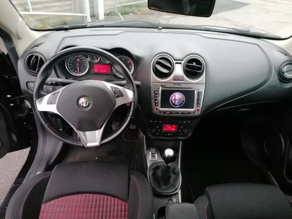 Alfa Romeo MiTo usata a Milano (10)