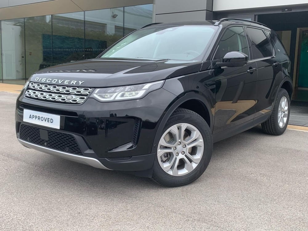 Land Rover Discovery Sport usata a Bari