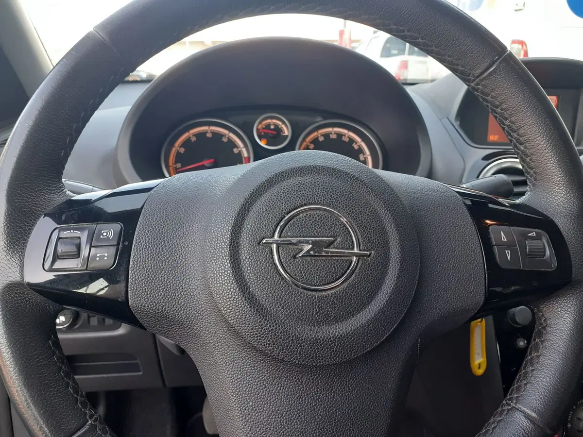 Opel Corsa usata a Modena (13)