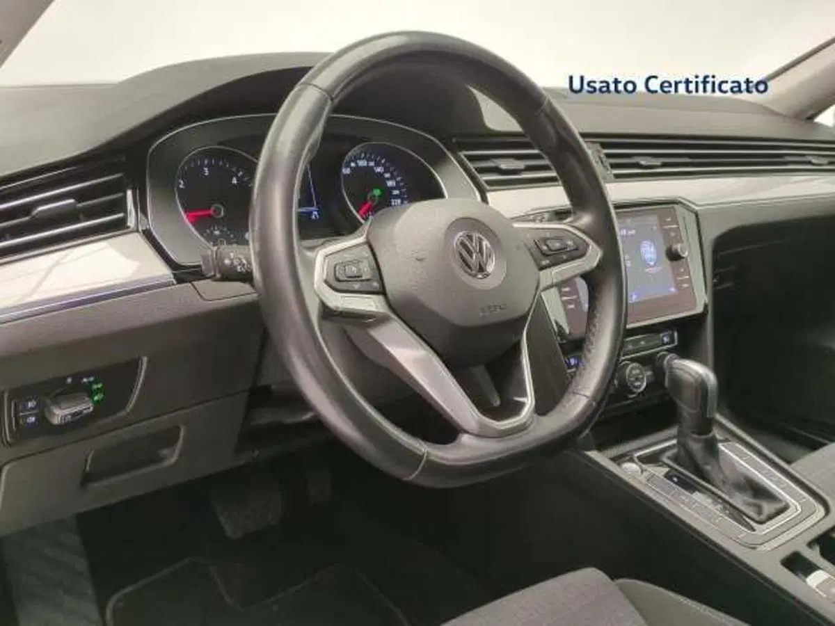 Volkswagen Passat Variant usata a Avellino (14)