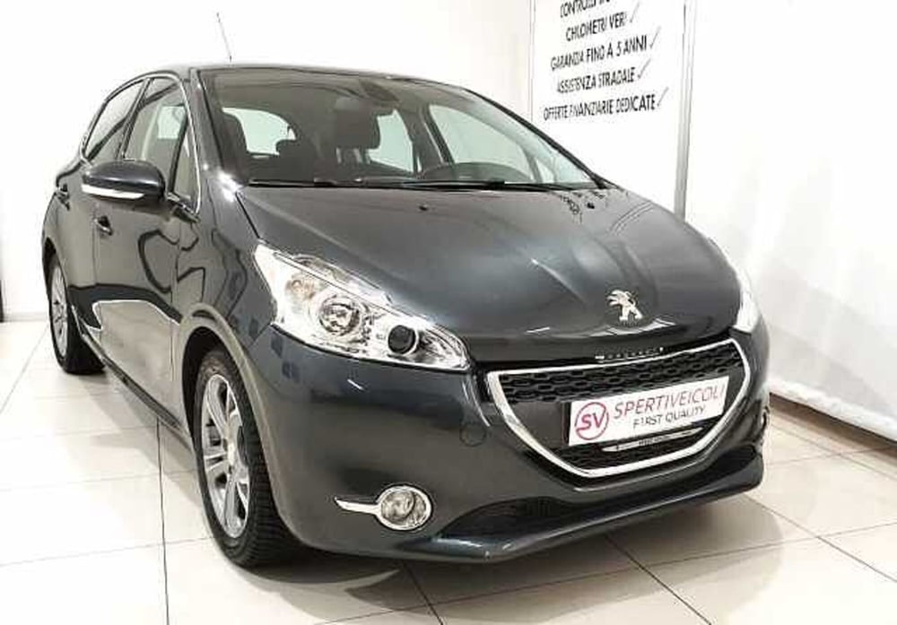 Peugeot 208 usata a Lecce