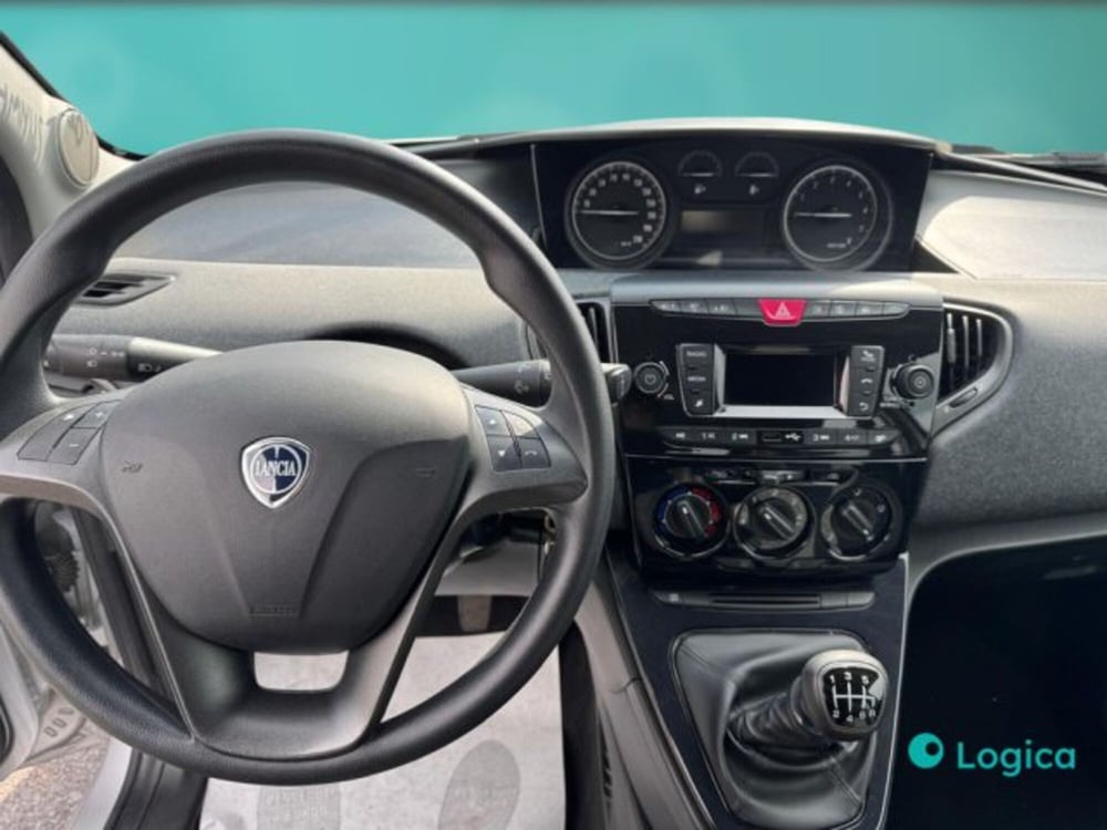 Lancia Ypsilon usata a Biella (15)