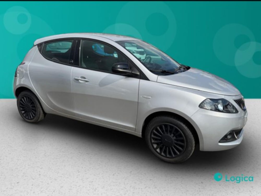 Lancia Ypsilon usata a Biella (6)