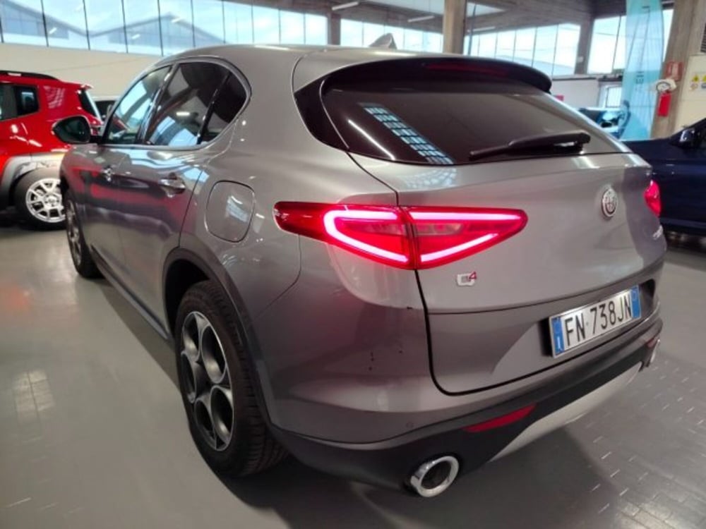 Alfa Romeo Stelvio usata a Forlì-Cesena (6)