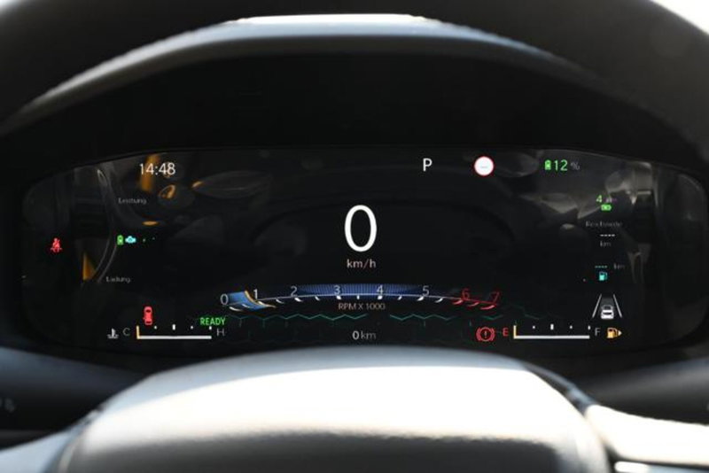 Jeep Renegade nuova a Torino (17)