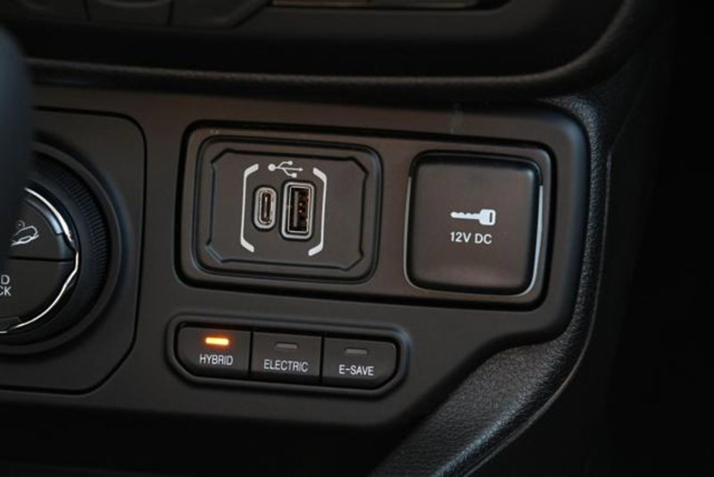 Jeep Renegade nuova a Torino (19)