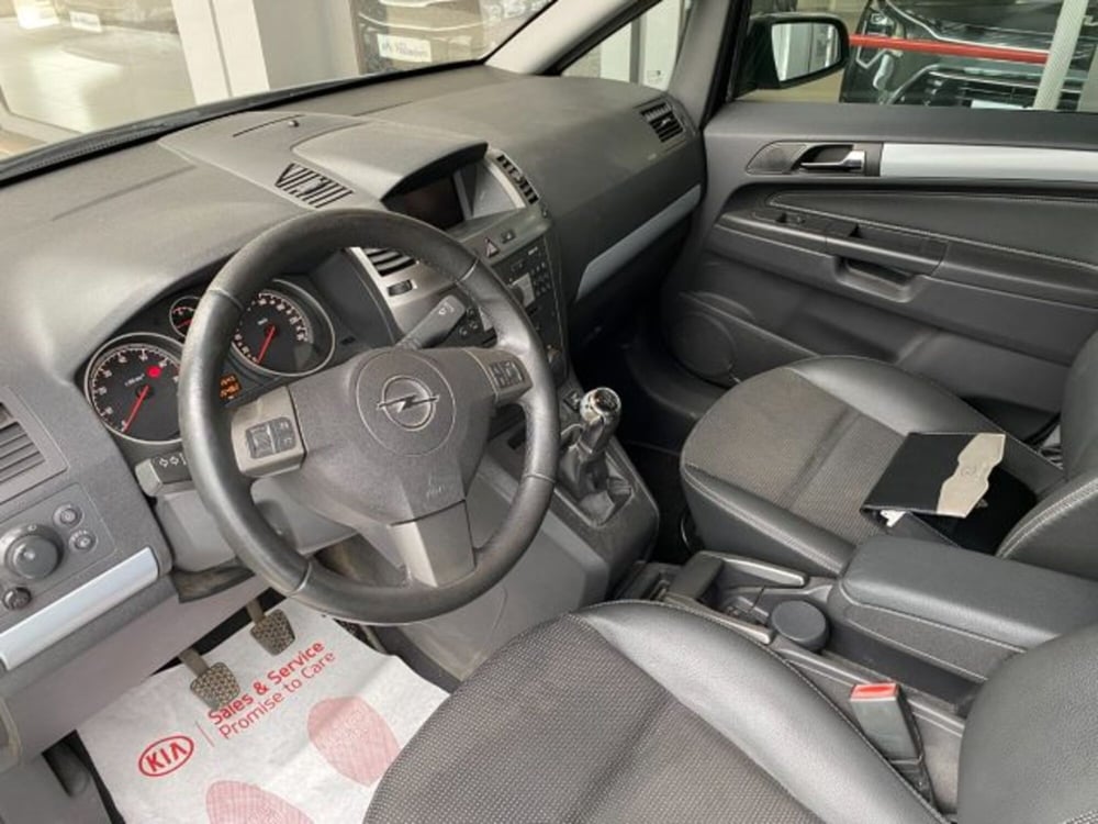 Opel Zafira usata a Padova (7)