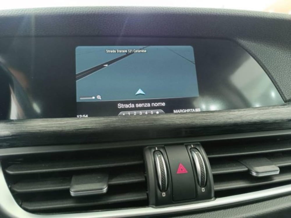 Alfa Romeo Stelvio usata a Catania (14)
