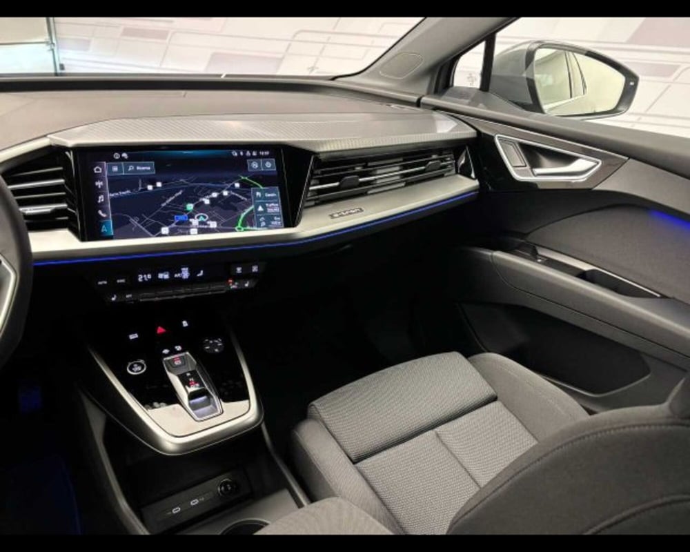 Audi Q4 Sportback nuova a Bologna (16)