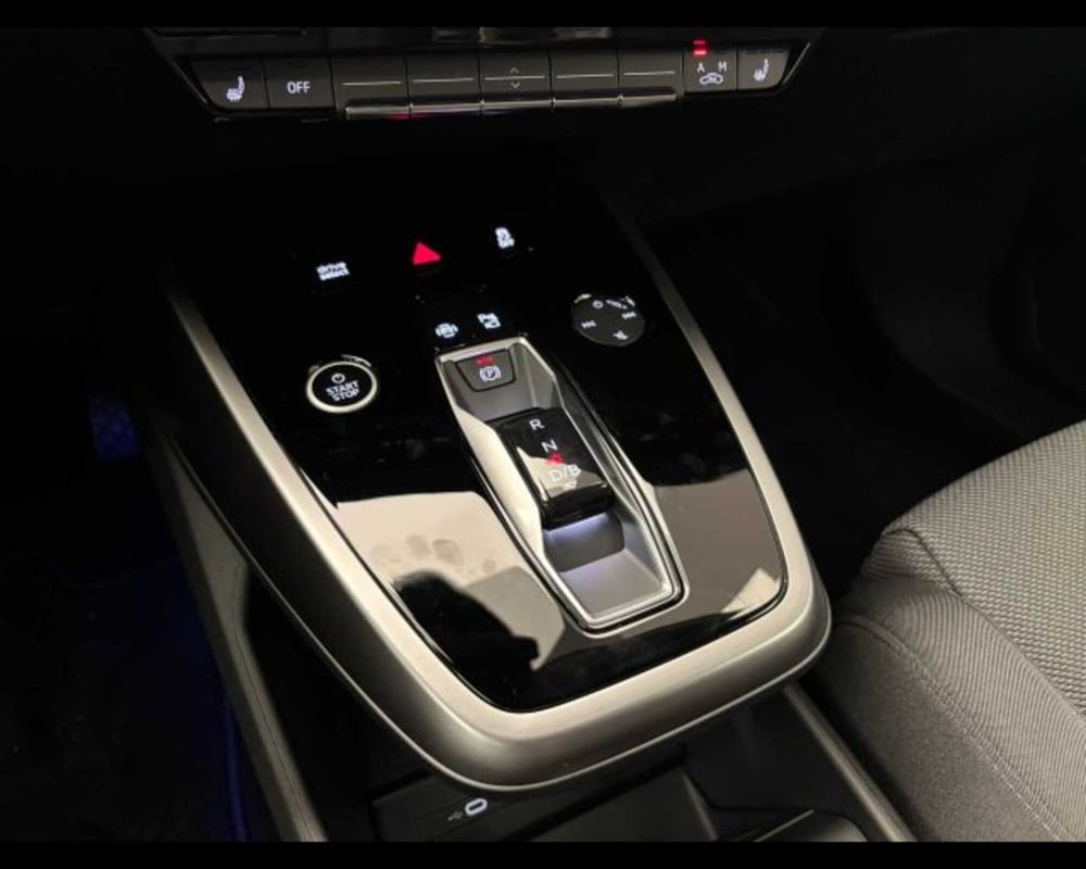 Audi Q4 Sportback nuova a Bologna (18)