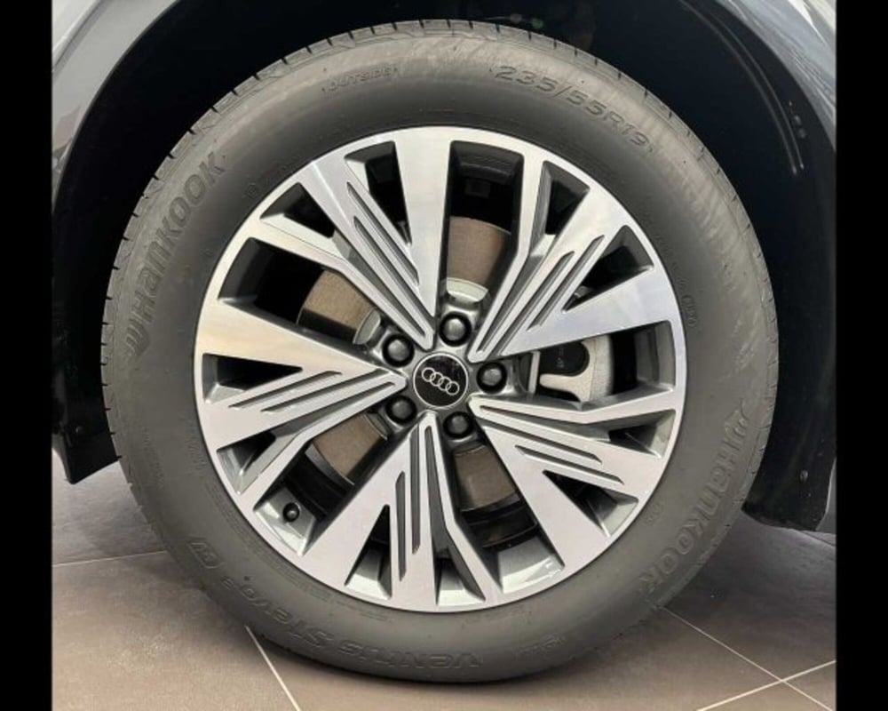 Audi Q4 Sportback nuova a Bologna (8)