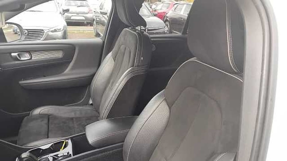 Volvo XC40 usata a Milano (12)