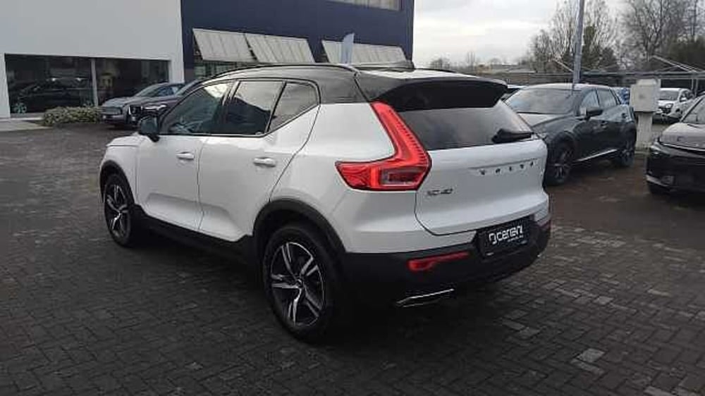 Volvo XC40 usata a Milano (3)