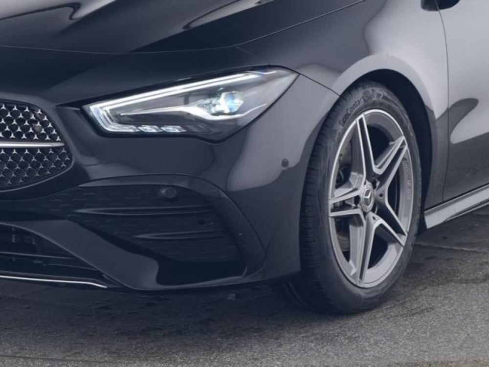 Mercedes-Benz CLA Shooting Brake usata a Milano (3)