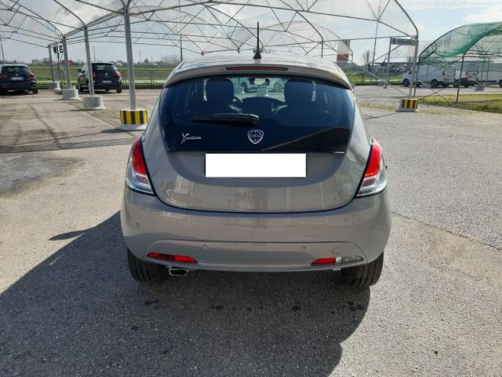 Lancia Ypsilon usata a Padova (5)