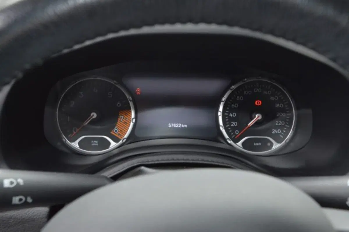 Jeep Renegade usata a Latina (13)