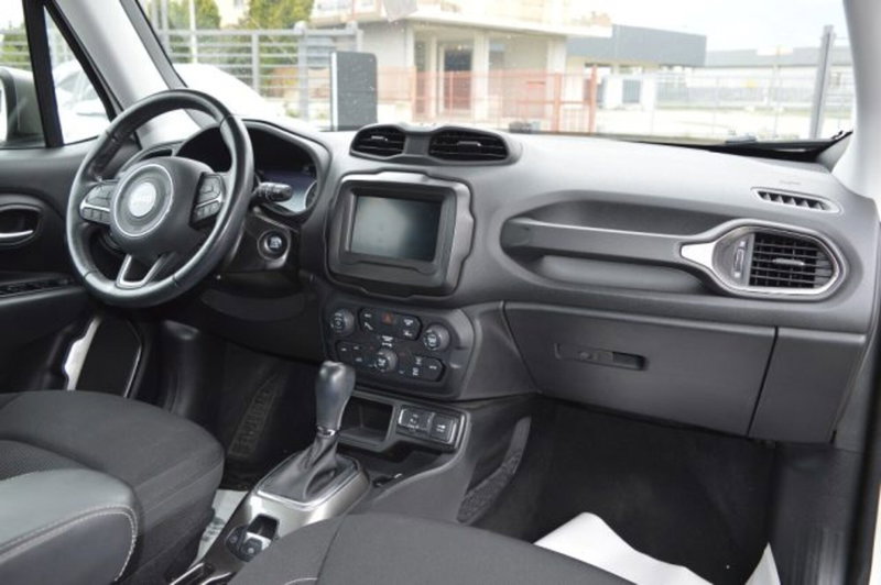 Jeep Renegade usata a Latina (9)