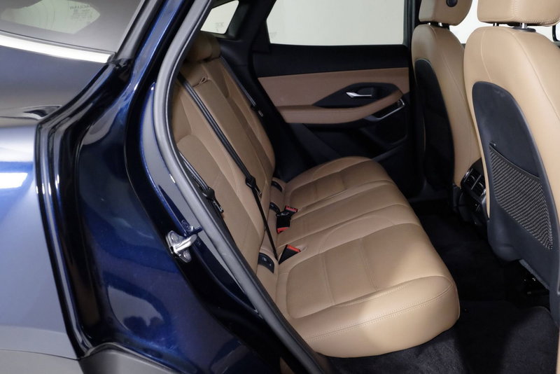 Jaguar E-Pace usata a Torino (5)