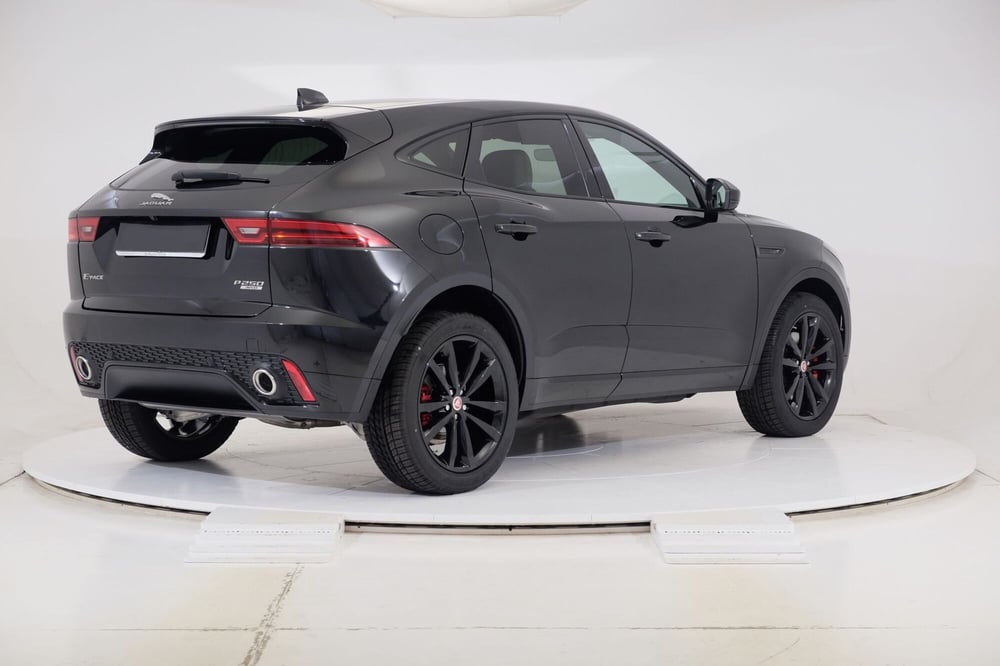 Jaguar E-Pace usata a Torino (2)