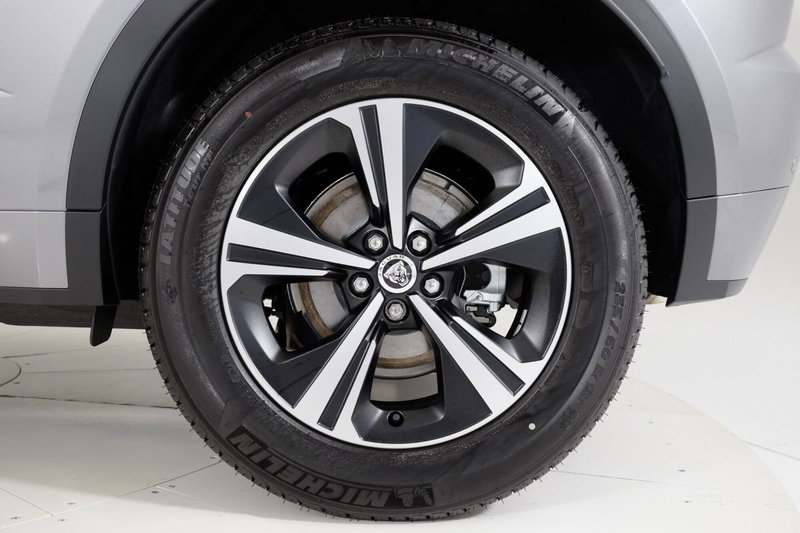 Jaguar E-Pace usata a Torino (9)