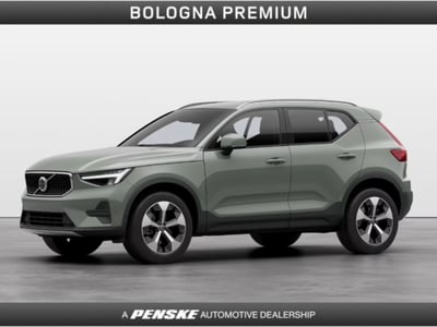 Volvo XC40 B3 automatico Core  nuova a Casalecchio di Reno