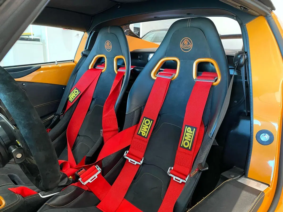 Lotus Elise usata a Bari (10)
