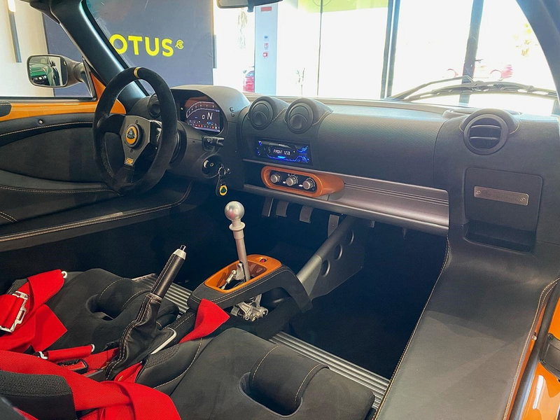 Lotus Elise usata a Bari (14)