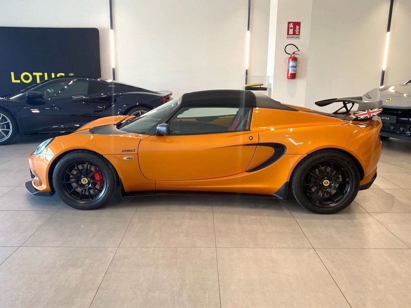 Lotus Elise usata a Bari (5)