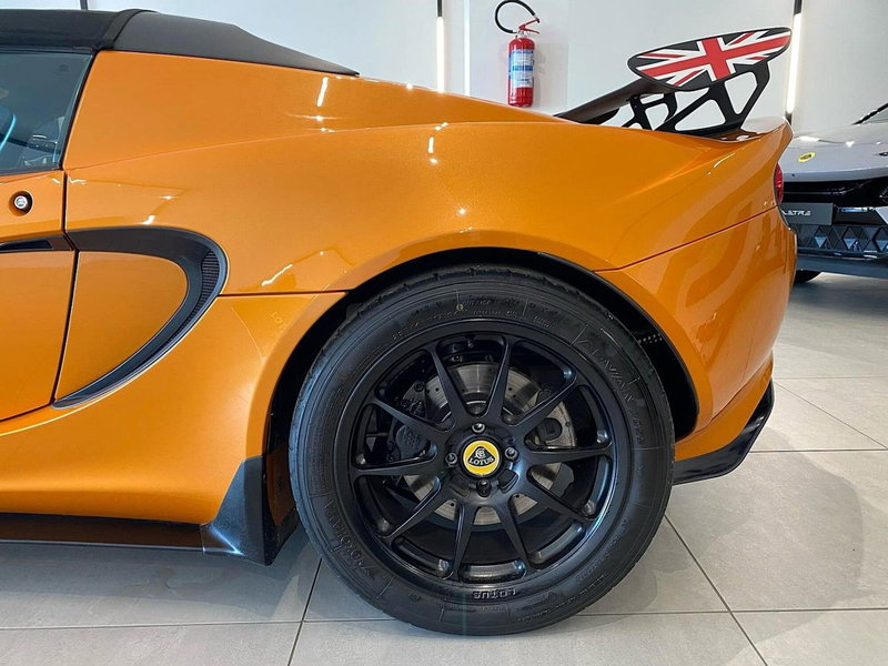 Lotus Elise usata a Bari (8)
