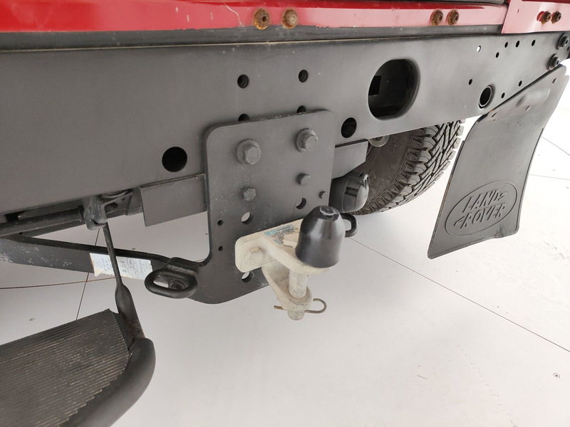 Land Rover Defender usata a Caserta (11)