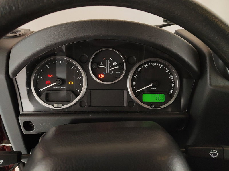 Land Rover Defender usata a Caserta (17)