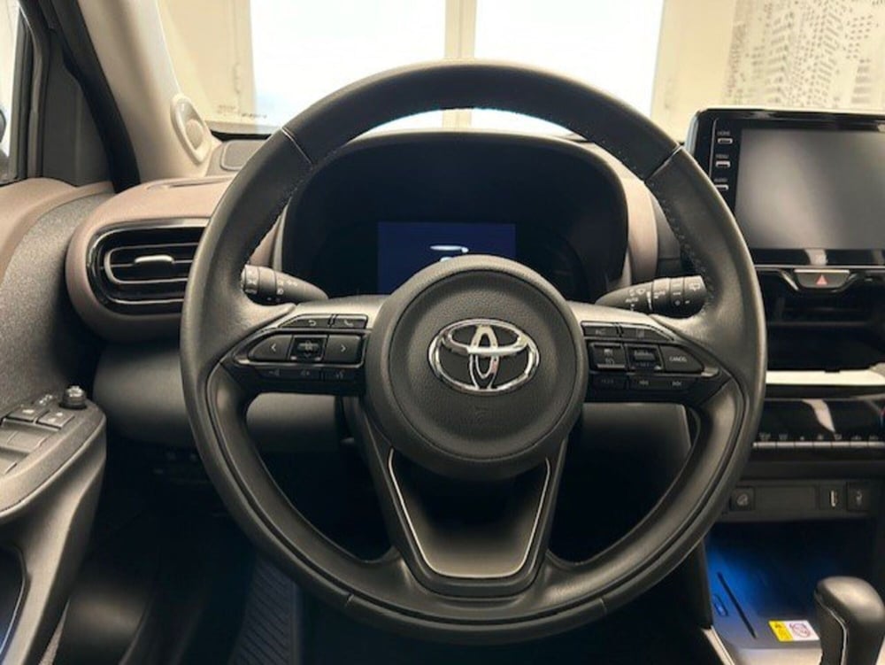 Toyota Yaris Cross nuova a Bergamo (16)