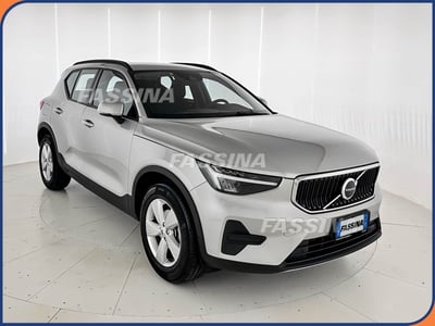 Volvo XC40 T2 automatico Essential del 2022 usata a Milano