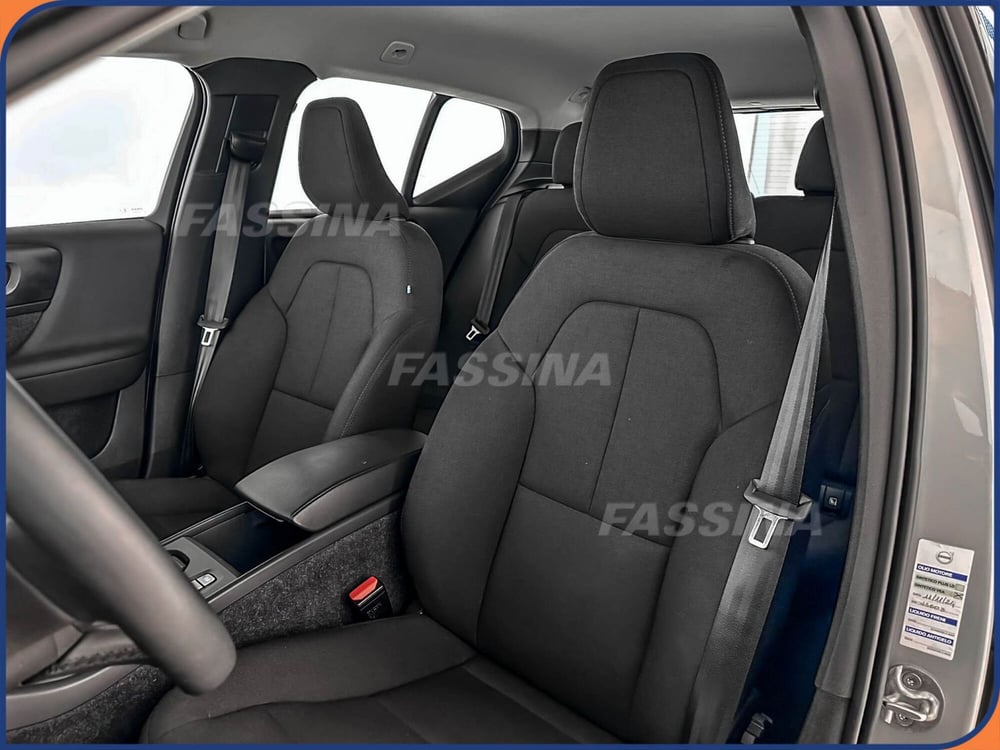 Volvo XC40 usata a Milano (8)