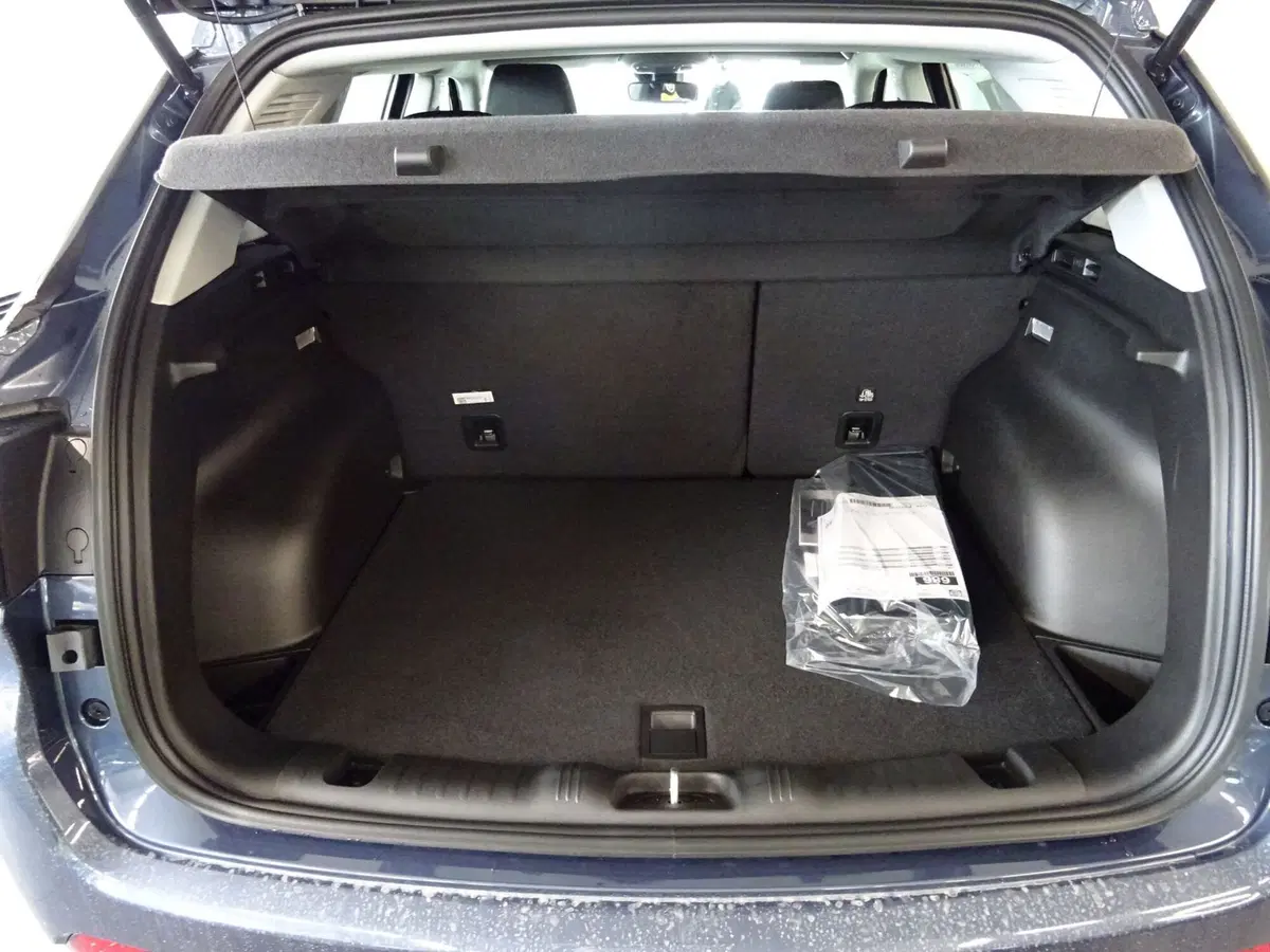 Jeep Compass nuova a Lucca (10)