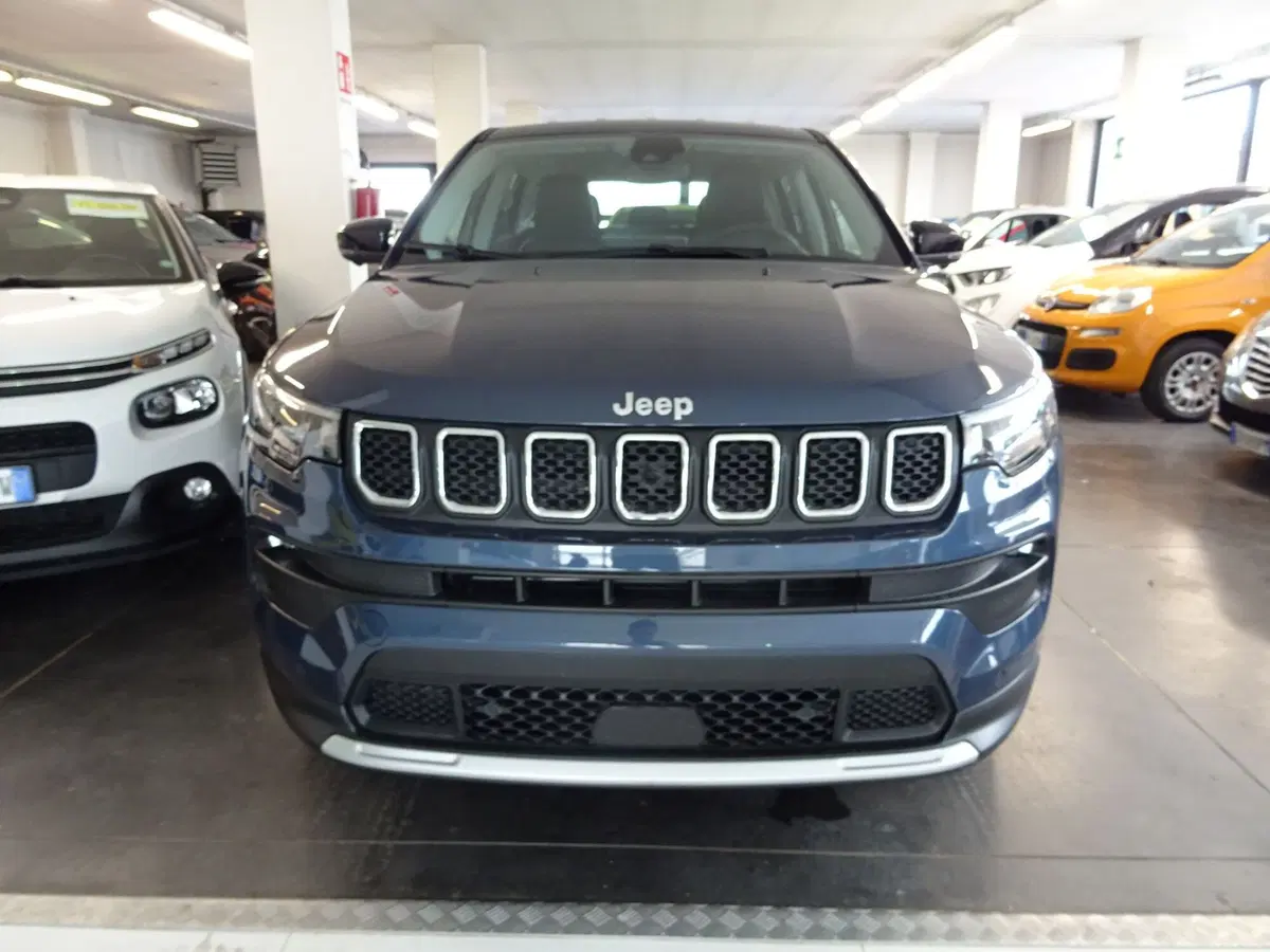 Jeep Compass nuova a Lucca (6)