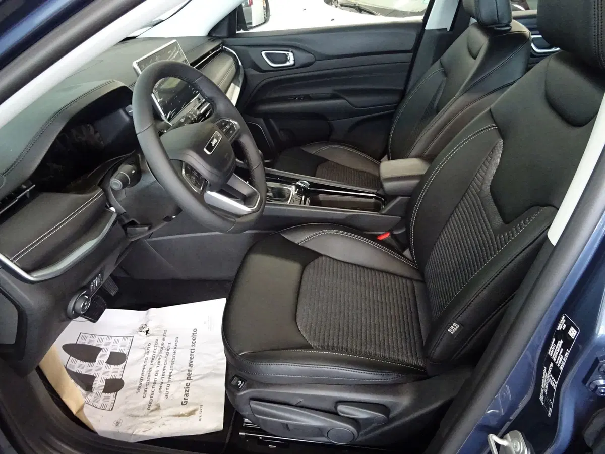 Jeep Compass nuova a Lucca (8)