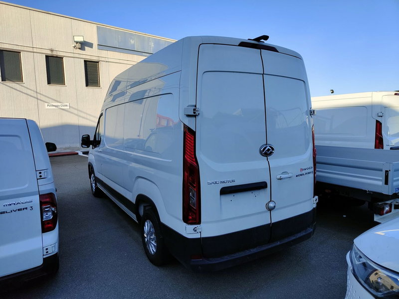 Maxus eDeliver9 Furgone nuova a Torino (5)