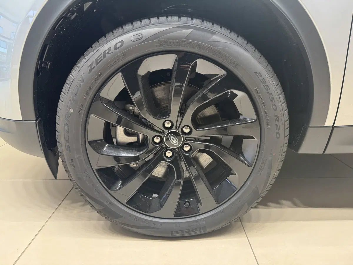 Land Rover Discovery Sport usata a Forlì-Cesena (9)