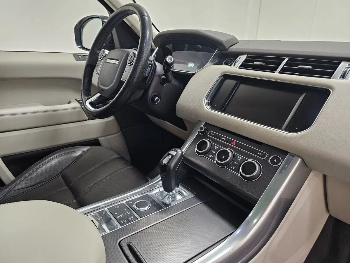 Land Rover Range Rover Sport usata a Lodi (12)