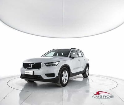 Volvo XC40 T2 Geartronic Momentum  del 2021 usata a Corciano